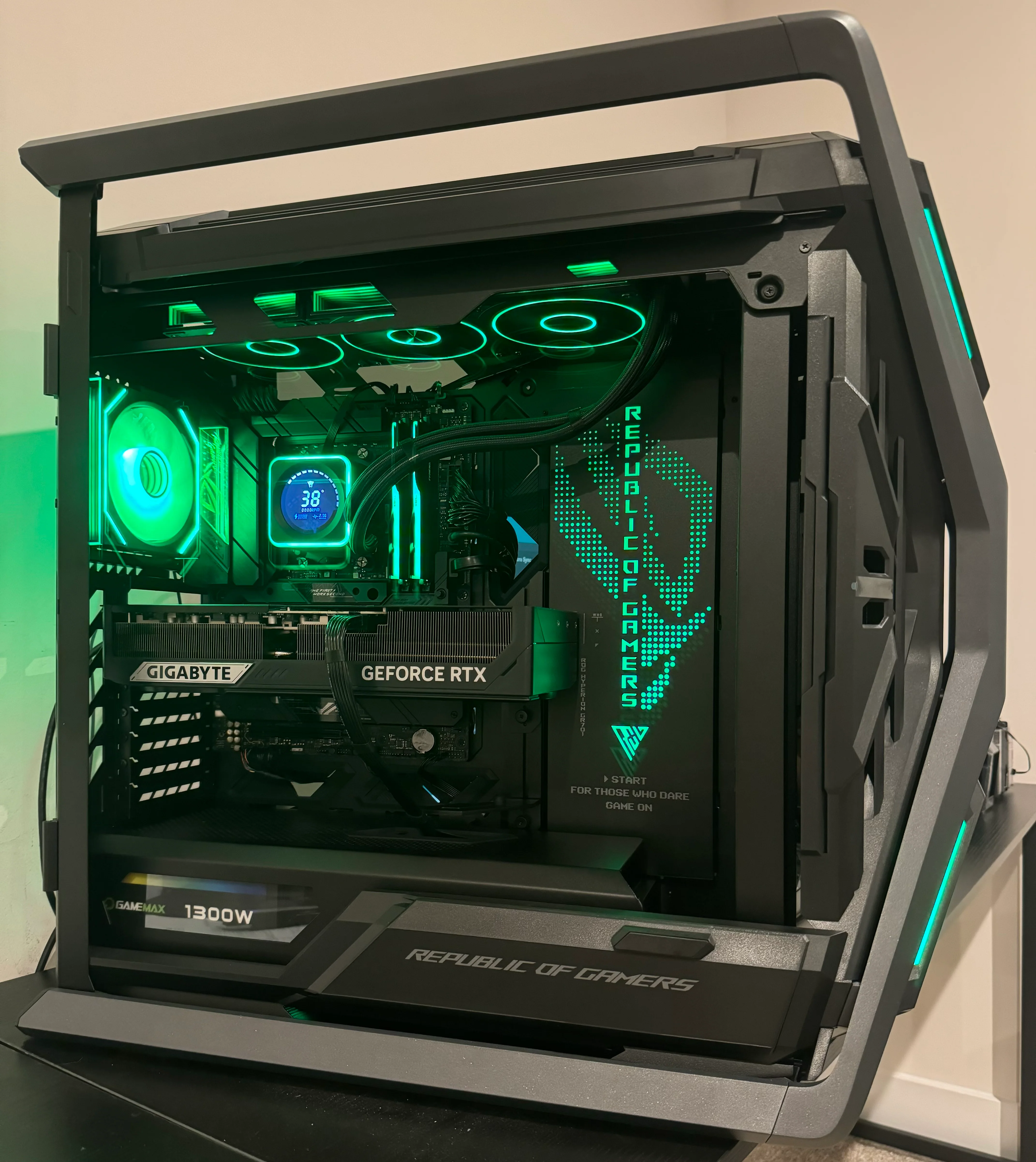 ASUS ROG Strix HYPERION RTX 5090 RYZEN 9800X3D 64GB RAM 4TB SSD GAMING PC - Image 3